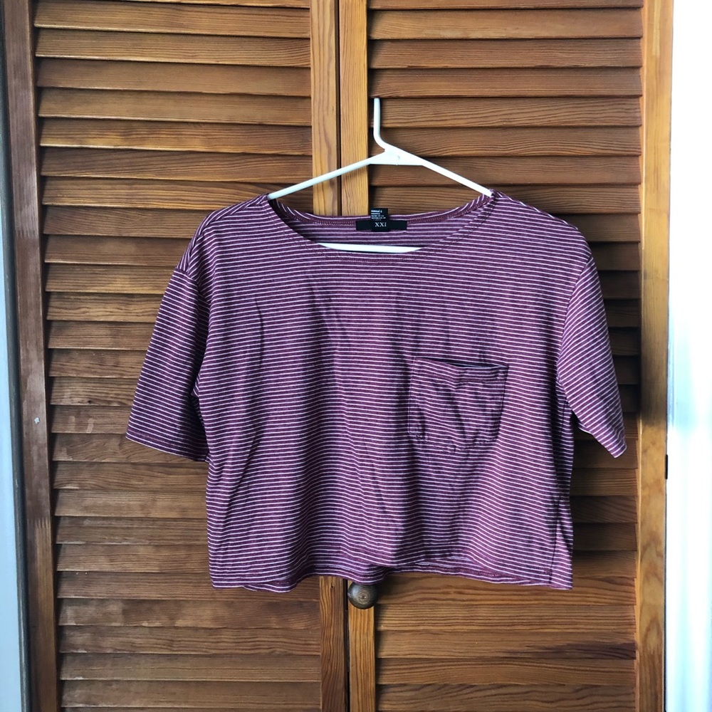 Red crop top shirt